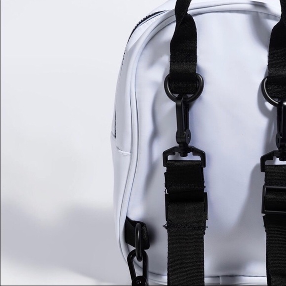 NWT Puma Mini Series Convertible Backpack - Picture 3 of 5